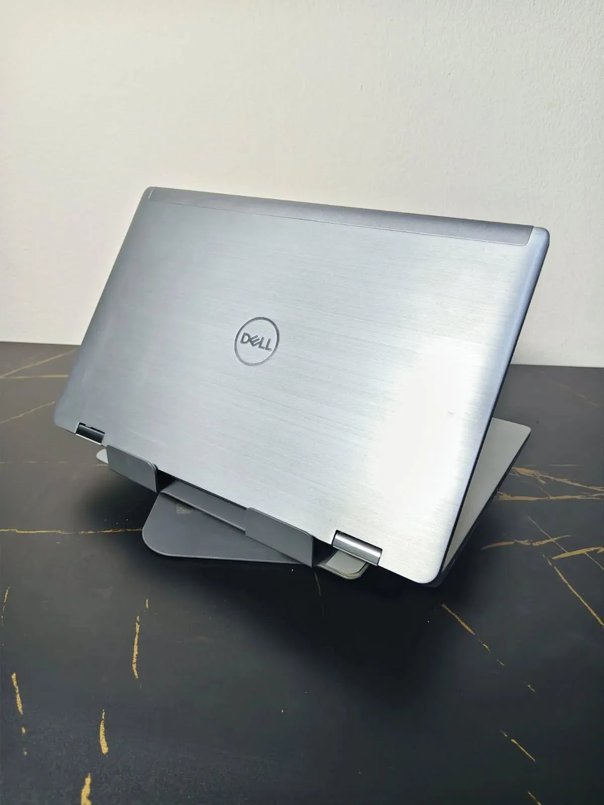 DELL Latitude 7420 x360 thumbnail 4