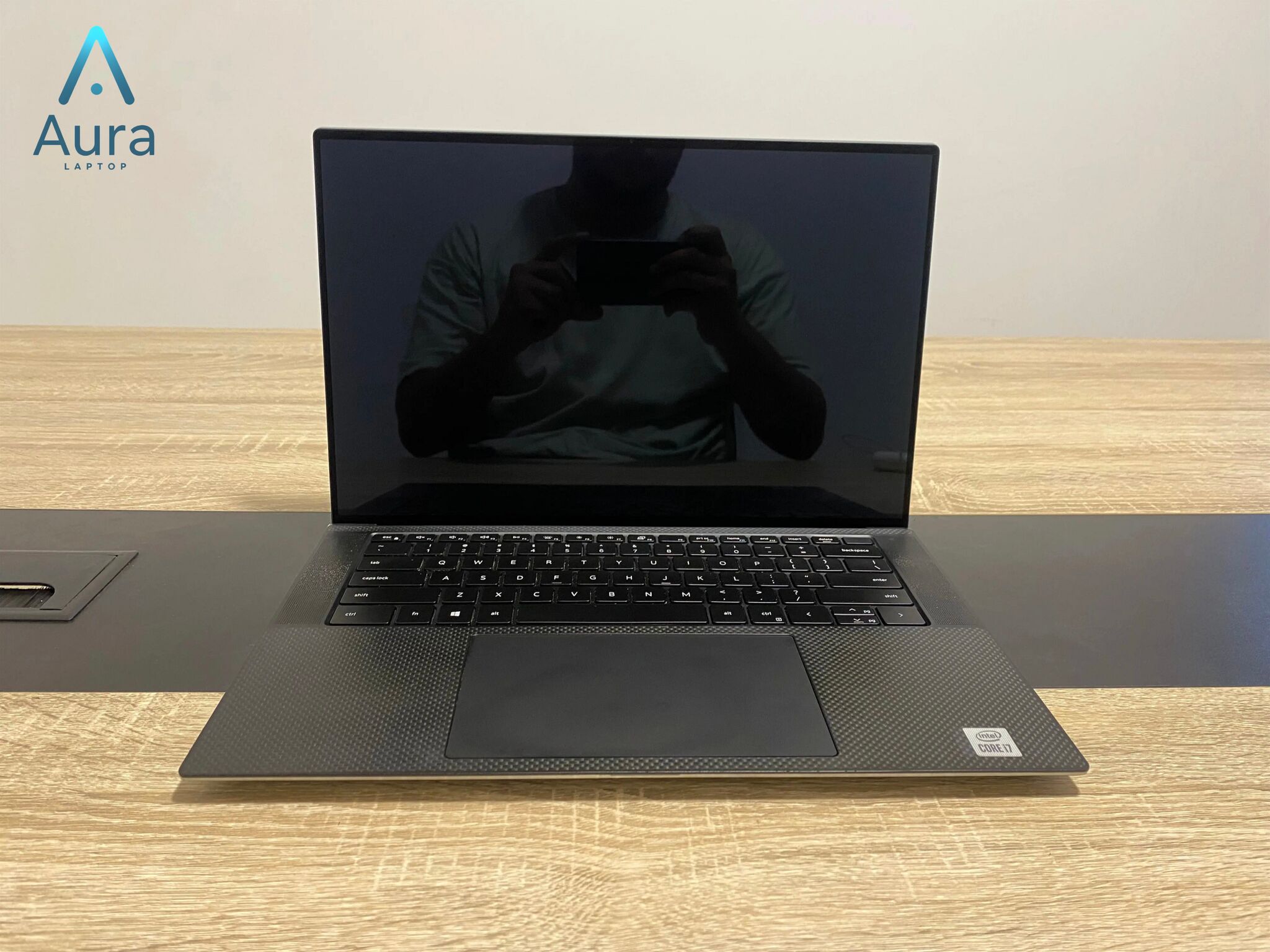 Dell Precision 5550  Touchscreen 4K thumbnail 2