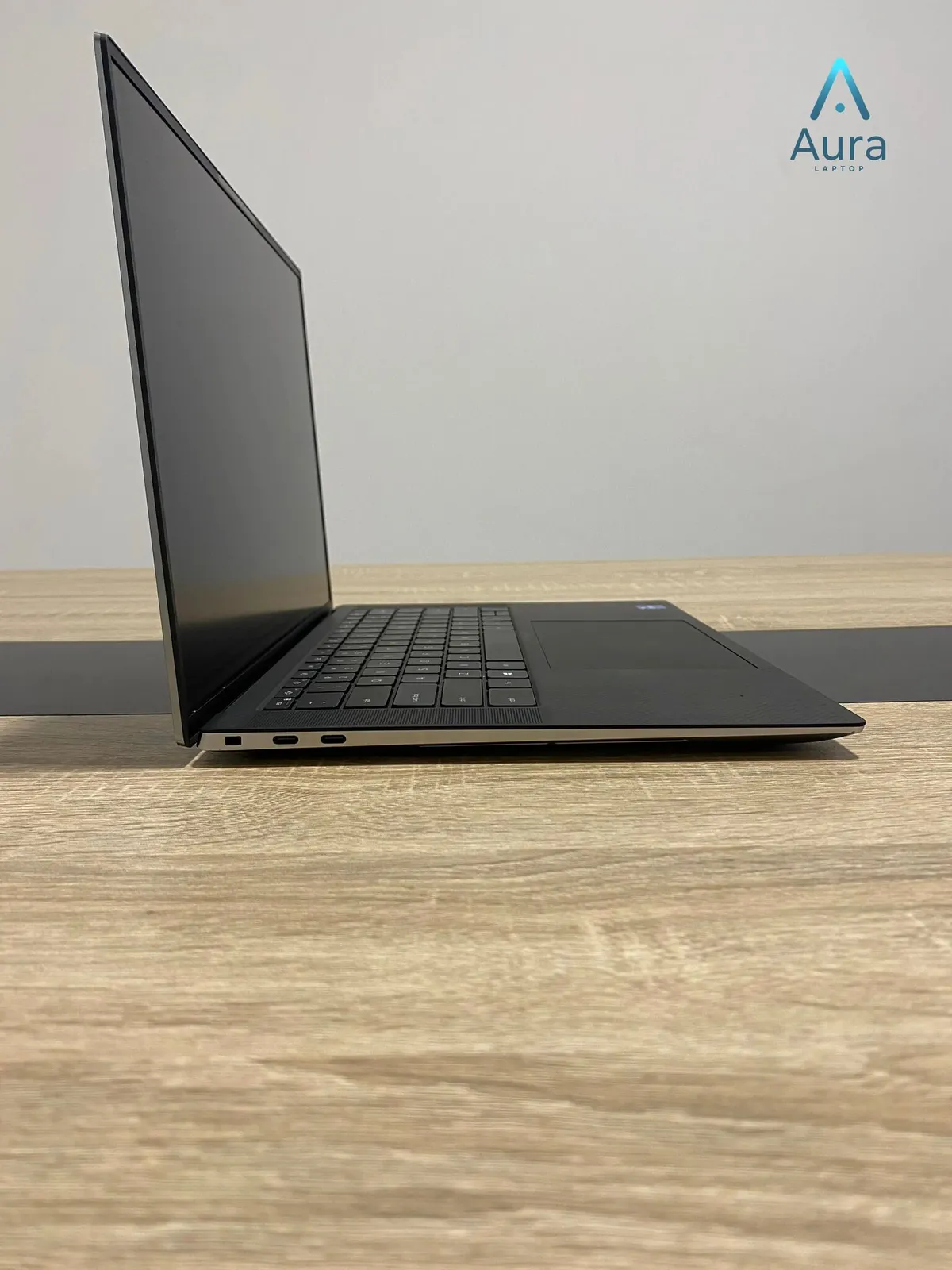 Dell Precision 5560 thumbnail 2
