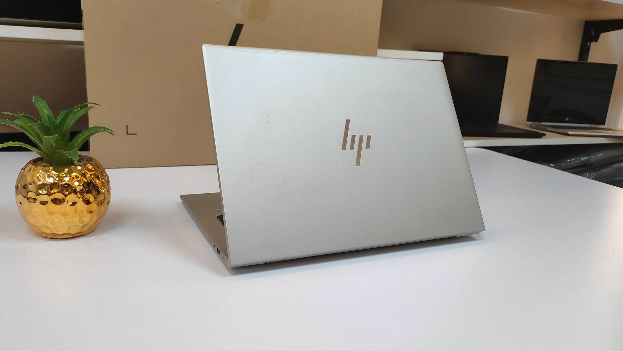 HP EliteBook 845 G9 R5 thumbnail 3