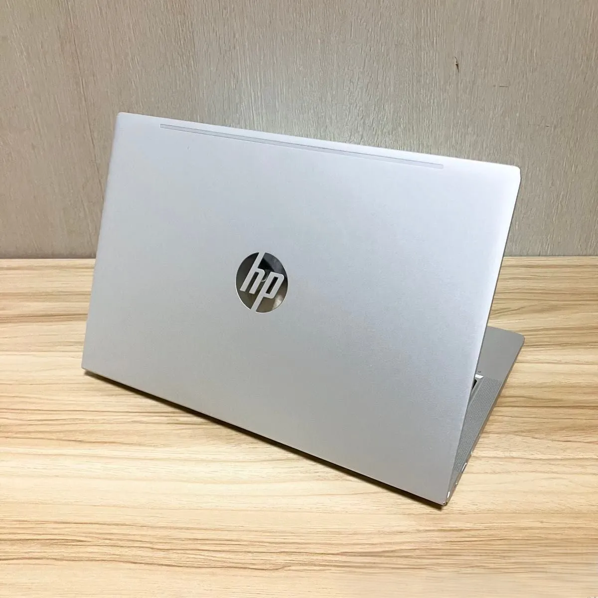 HP ProBook 430 G8 thumbnail 2